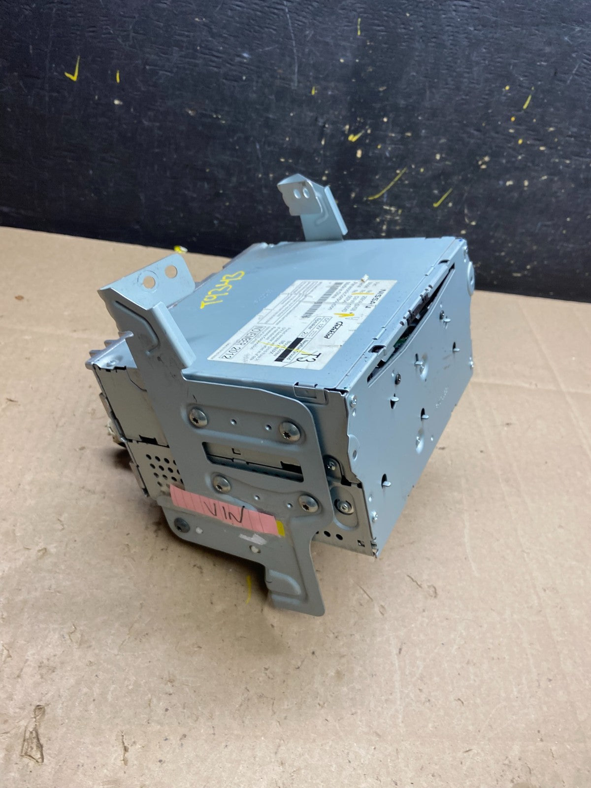 2011 - 2013 Nissan Murano AM/FM Radio CD Player Receiver T9343 DG2