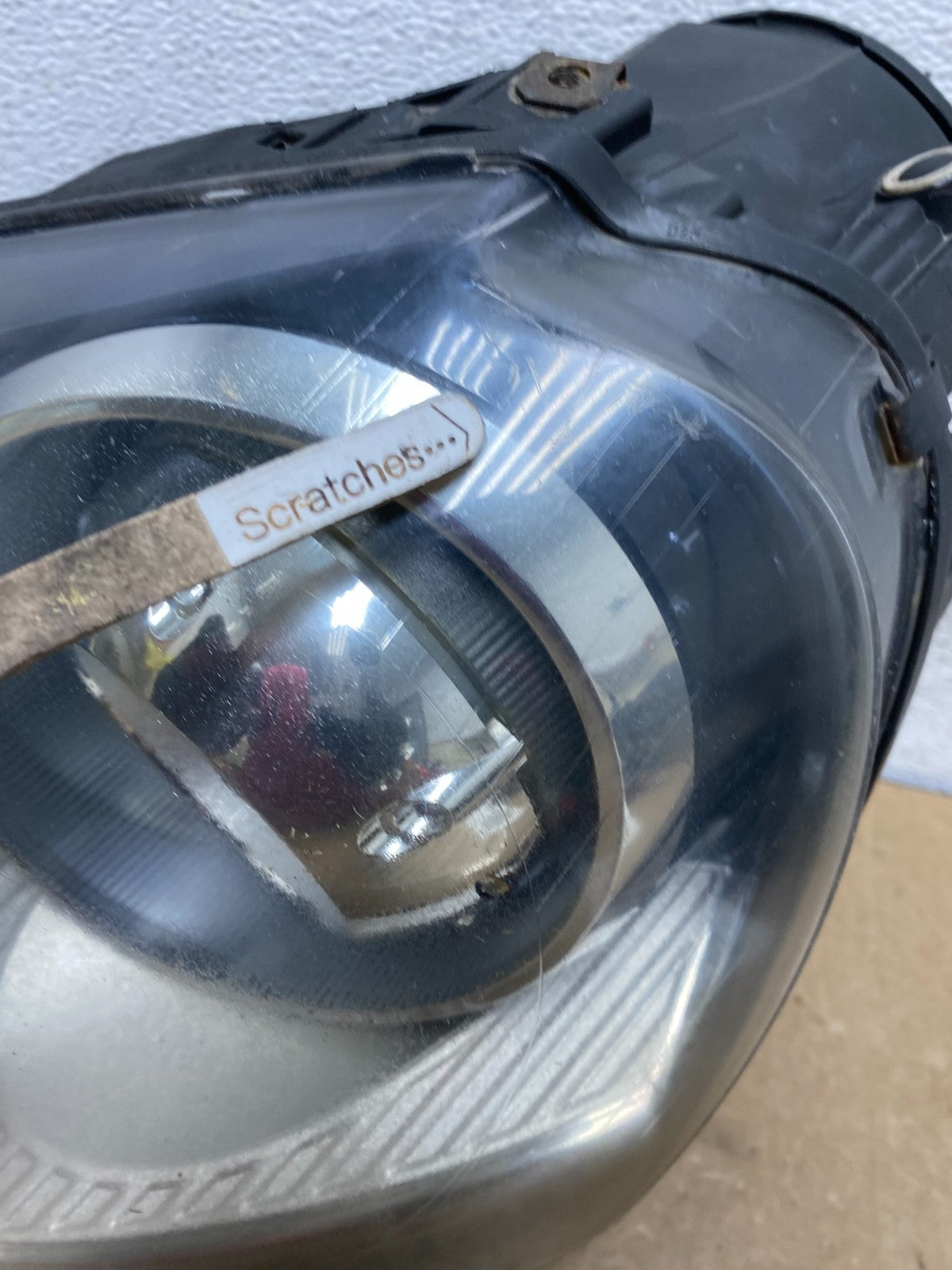 2006 to 2009 Volkswagen Jetta Golf Left Driver HID Xenon Headlight AG2400 DW3