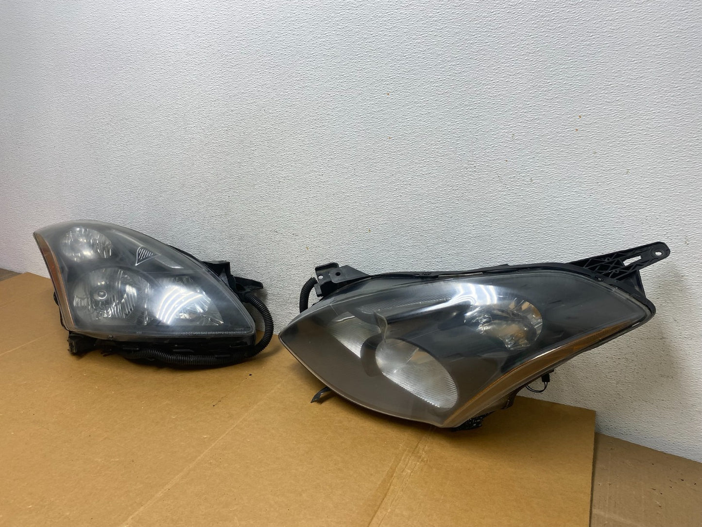 Sedan 2010 2011 2012 Nissan Altima Headlights Halogen Left+Right Side AD8903 DW1