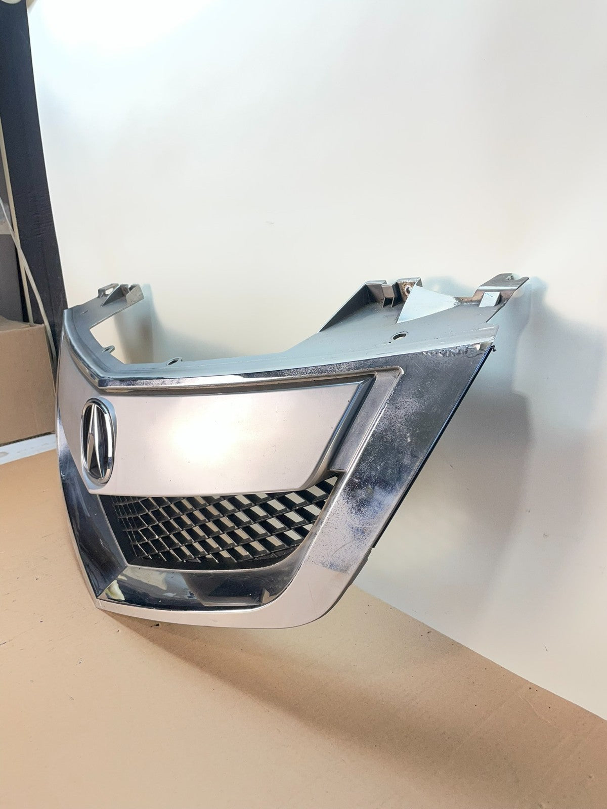 2010 to 2013 Acura MDX Front Upper Grill Grille Emblem Aftermarket ai4188 DG1