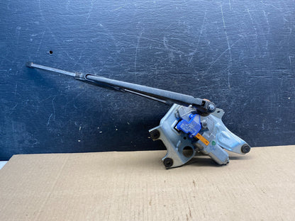 2010 to 2014 Subaru Outback Rear Windshield Wiper Motor AG96590