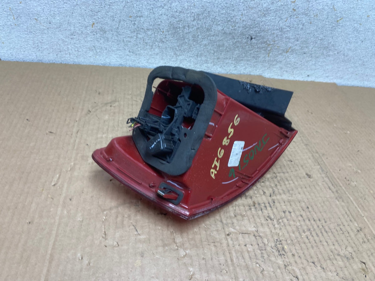 2011 to 2014 Volkswagen Jetta Right Passenger Rh Side Tail Light AI6856 LK4