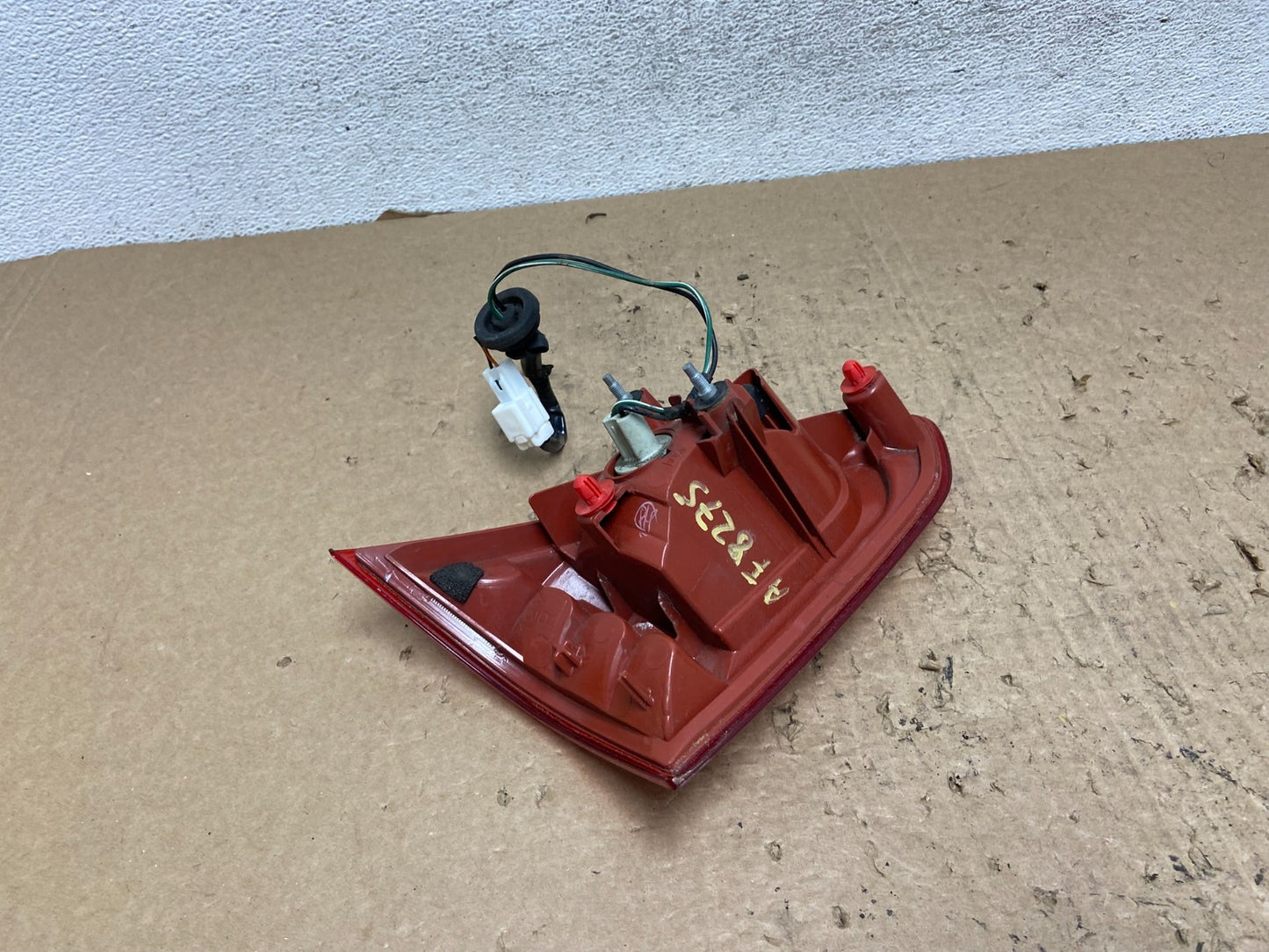 2008 to 2012 Infiniti Ex35 Right Passenger Side Tail Light Inner AF82754