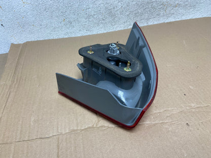 2001 2002 Honda Civic Sedan Right Passenger Rh Side Tail Light AI1167 LK4