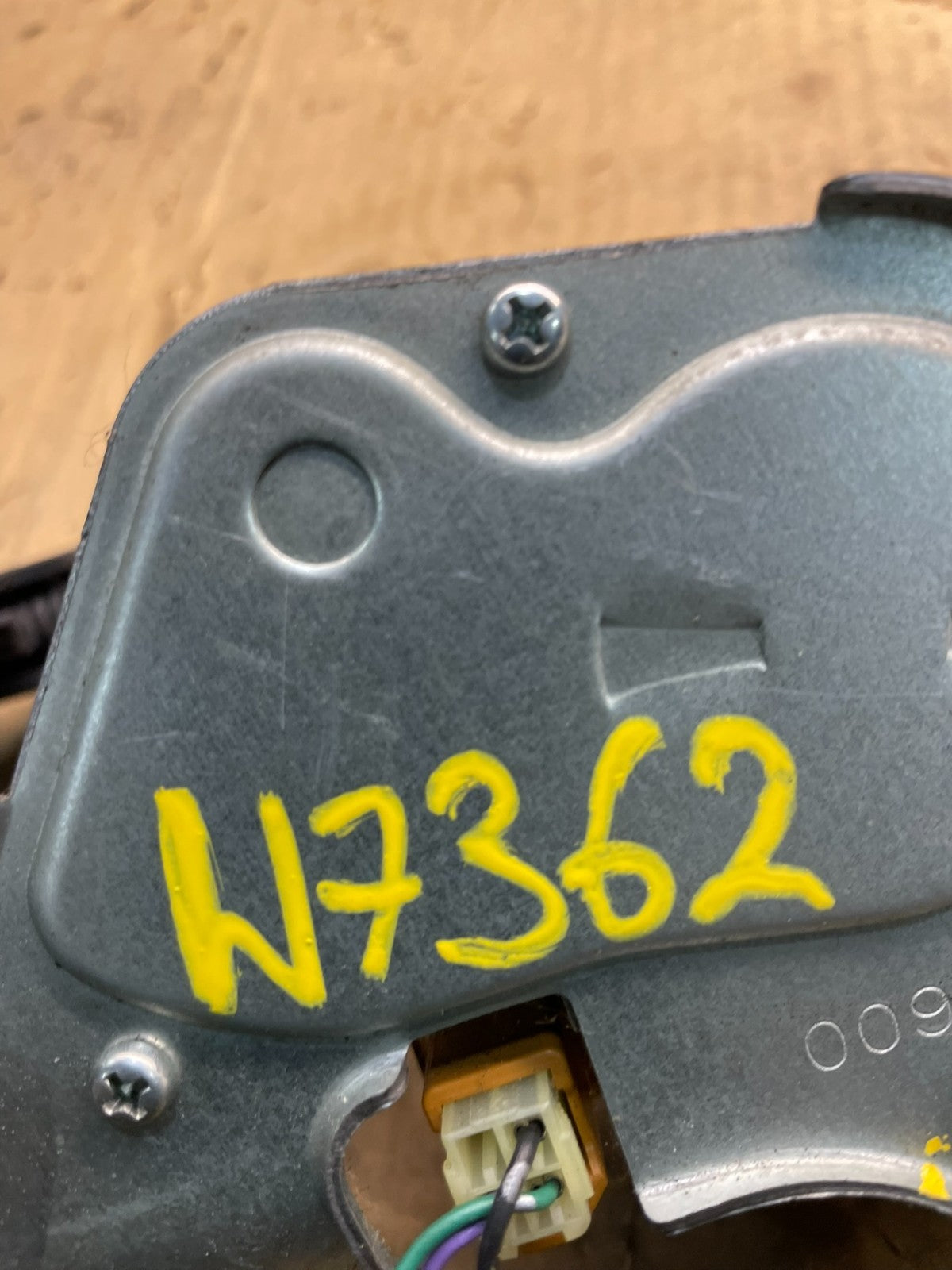 2007 to 2012 Acura RDX Rear Wiper Motor W7362 PS6