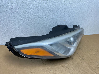 2015-2017 Hyundai Sonata Right Passenger RH Side Halogen Headlight AD0688 DW2