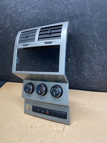 2007 to 2012 Dodge Nitro Dash Climate Temperature Control Radio Bezel AG6444 DG1