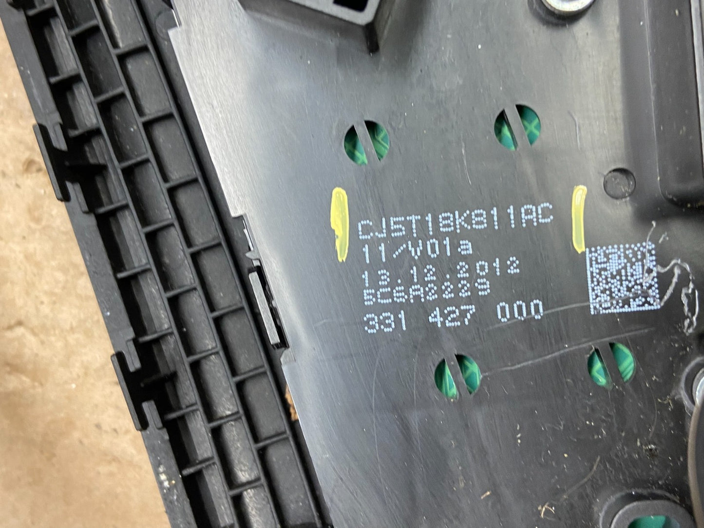 2013 2014 2015 2016 Ford Escape Dash Radio Control Panel Bezel z0224 DG5