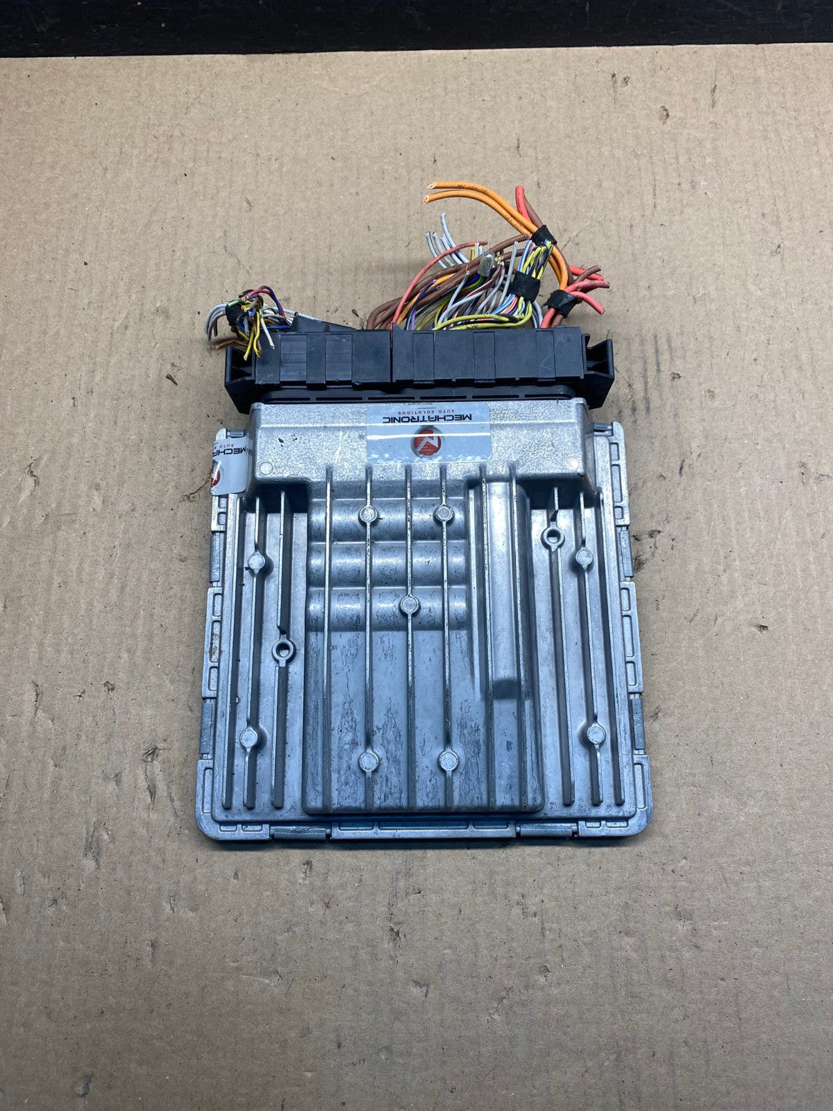 2007 - 2011 BMW 328i 528i E90 ECM ECU Engine Computer 7581123 AH3325 LK1