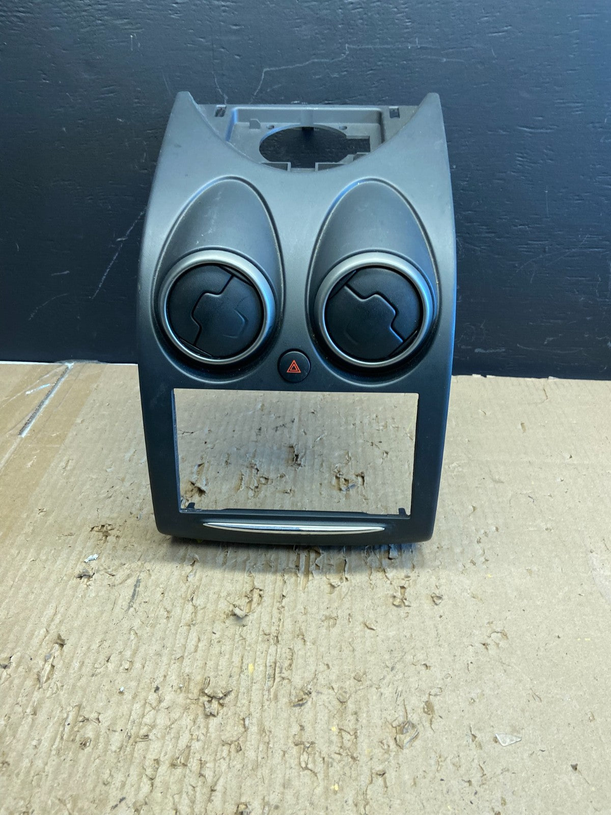 OEM 2011 2012 2013 Nissan Rogue Dash Upper Center Radio Bezel Trim AB5878 DG0