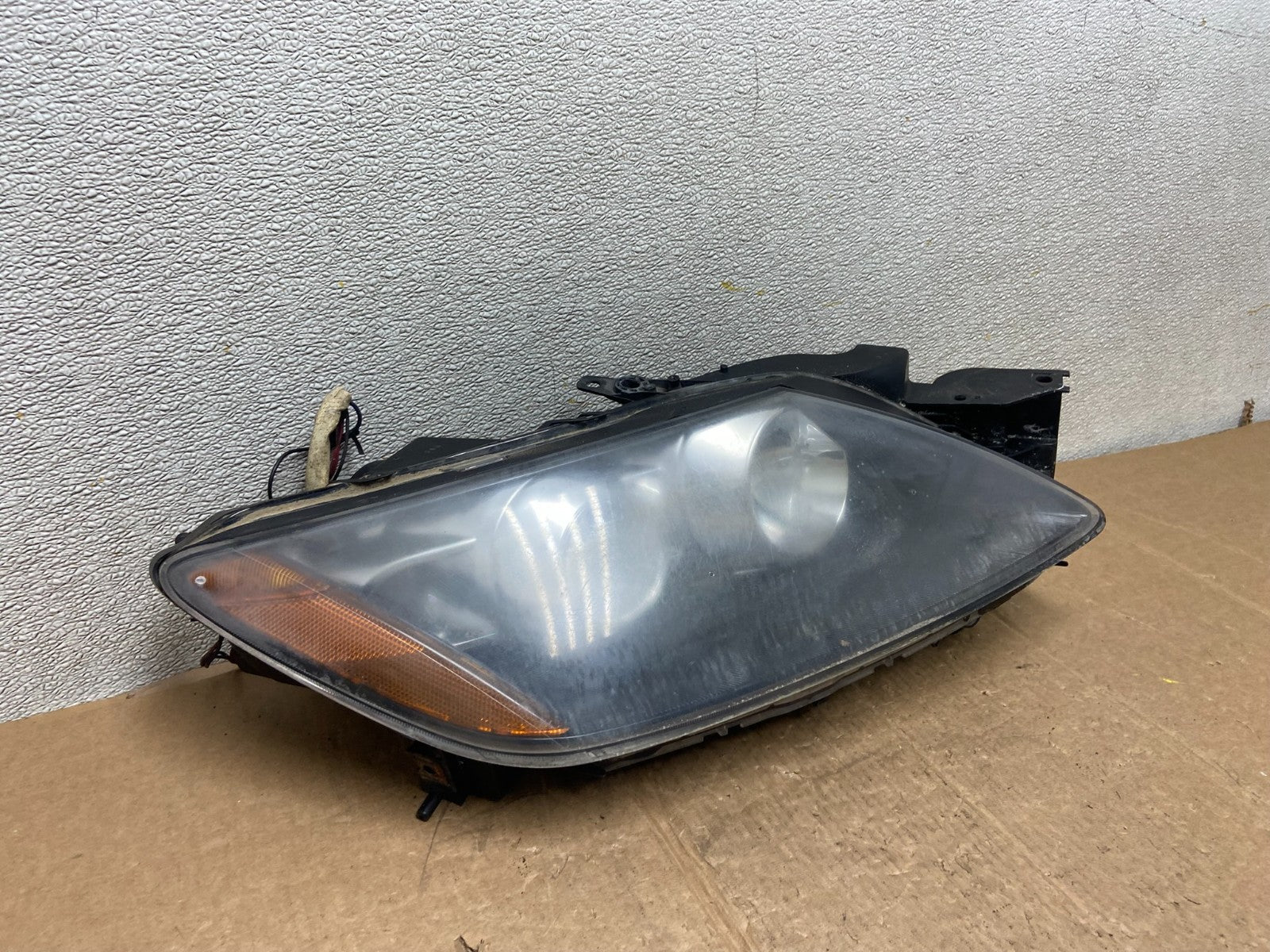 Halogen 2007 to 2009 Mazda CX-7 Right Passenger RH Side Headlight Oem AA1638 DW2