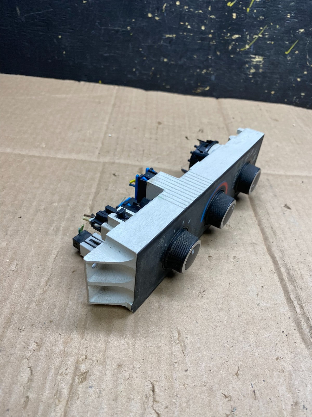 2008-2010 Chevrolet Express 1500 2500 3500 Climate Control Panel AA4685 DG1