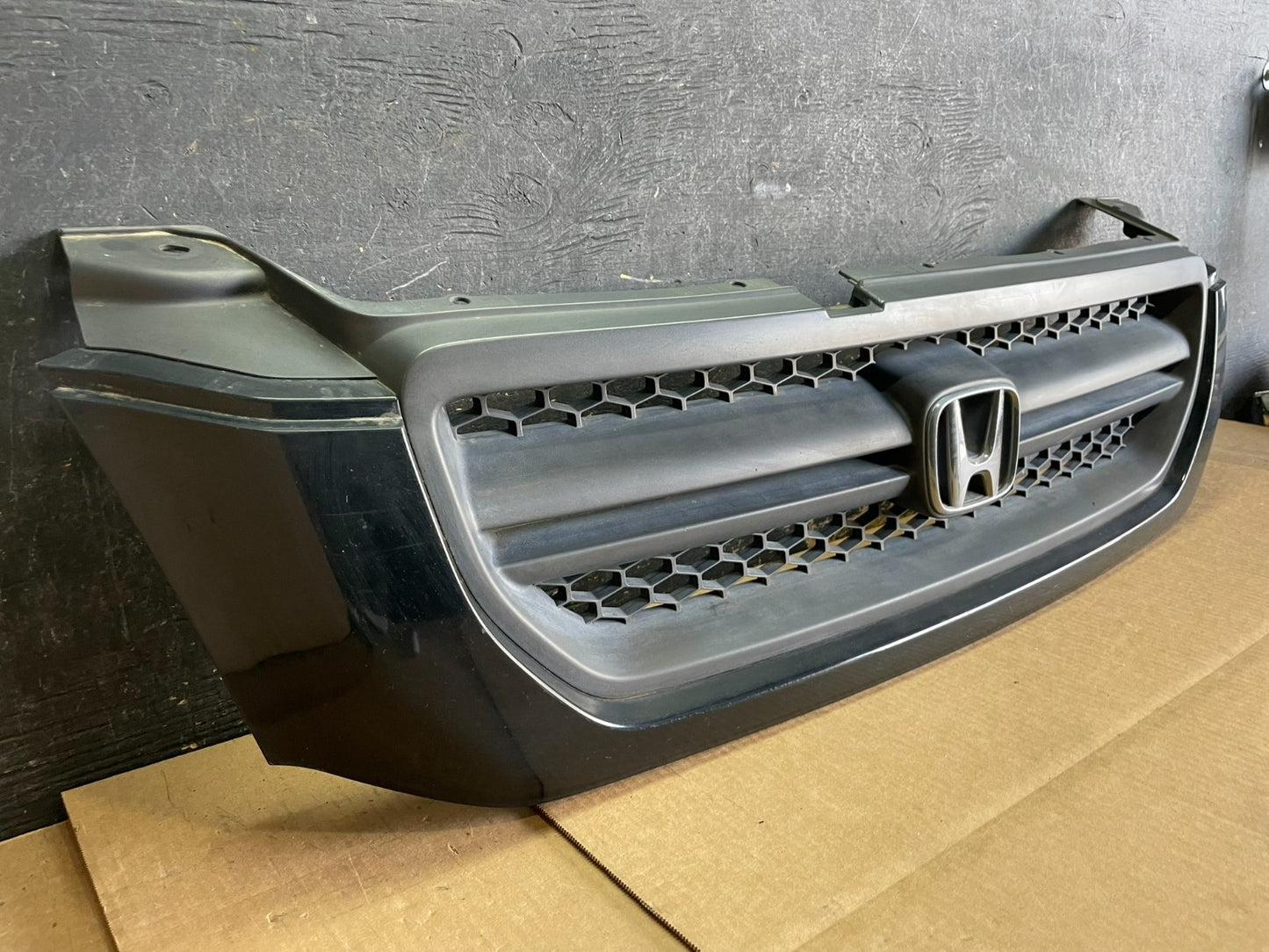 2003 2004 2005 Honda Pilot Front Upper Grill Grille Oem AA8974 DG1