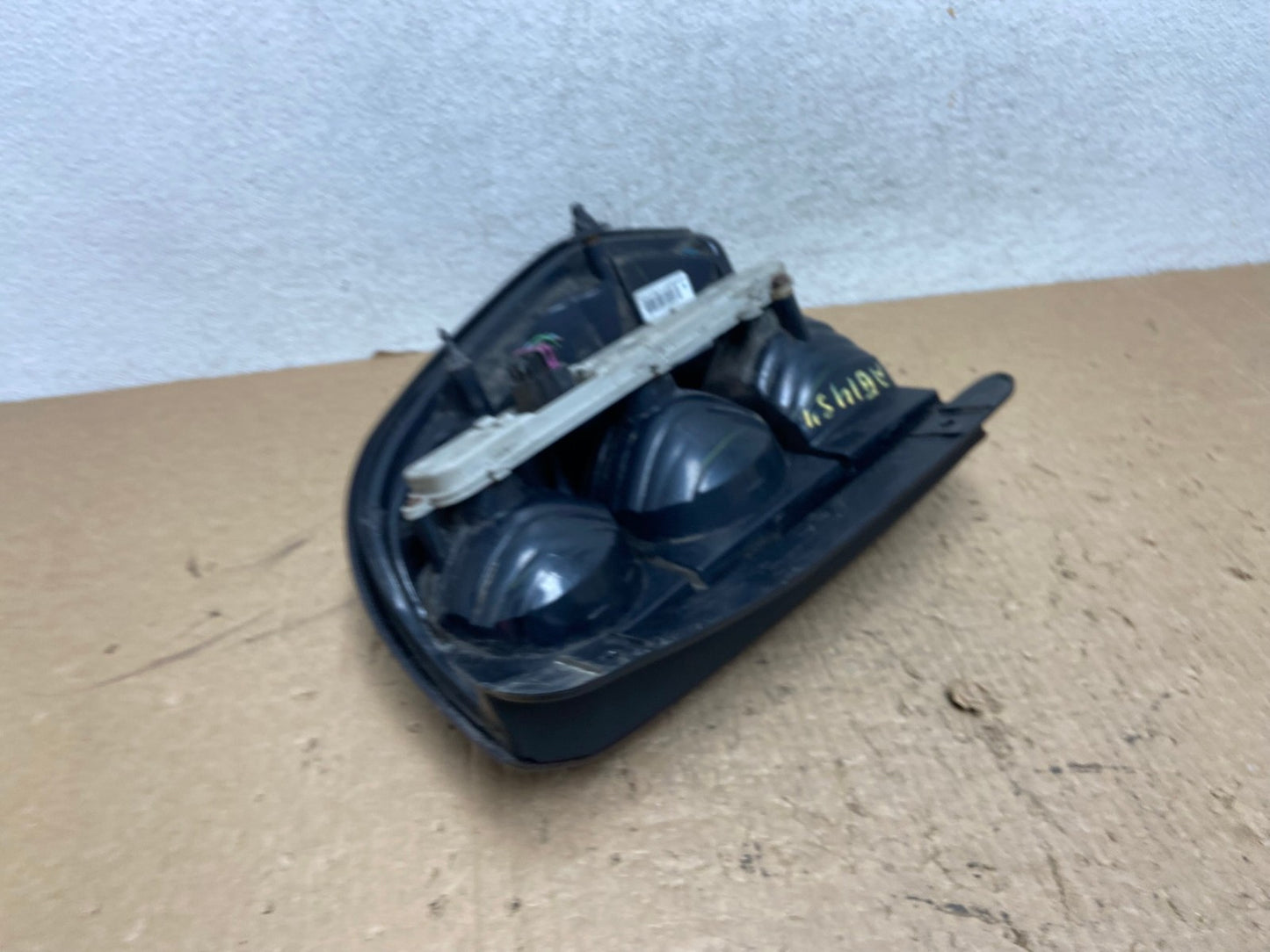 2002 to 2009 Chevrolet Trailblazer Left Driver LH Side Tail Light AG1454 LK4