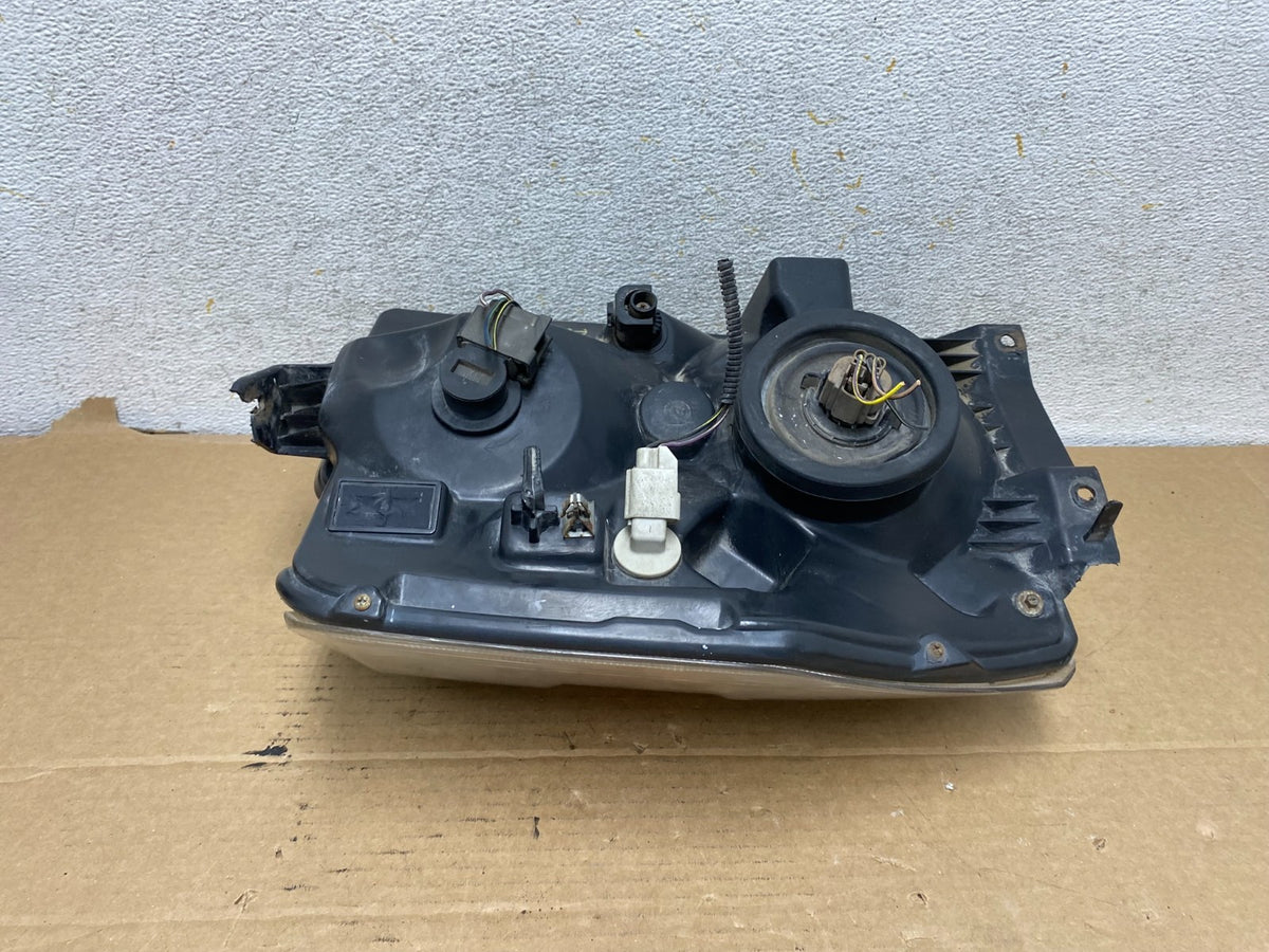 2008-2014 Ford Econoline E150 E250 E350 Left Driver LH Headlight TYC AH7802 DW7