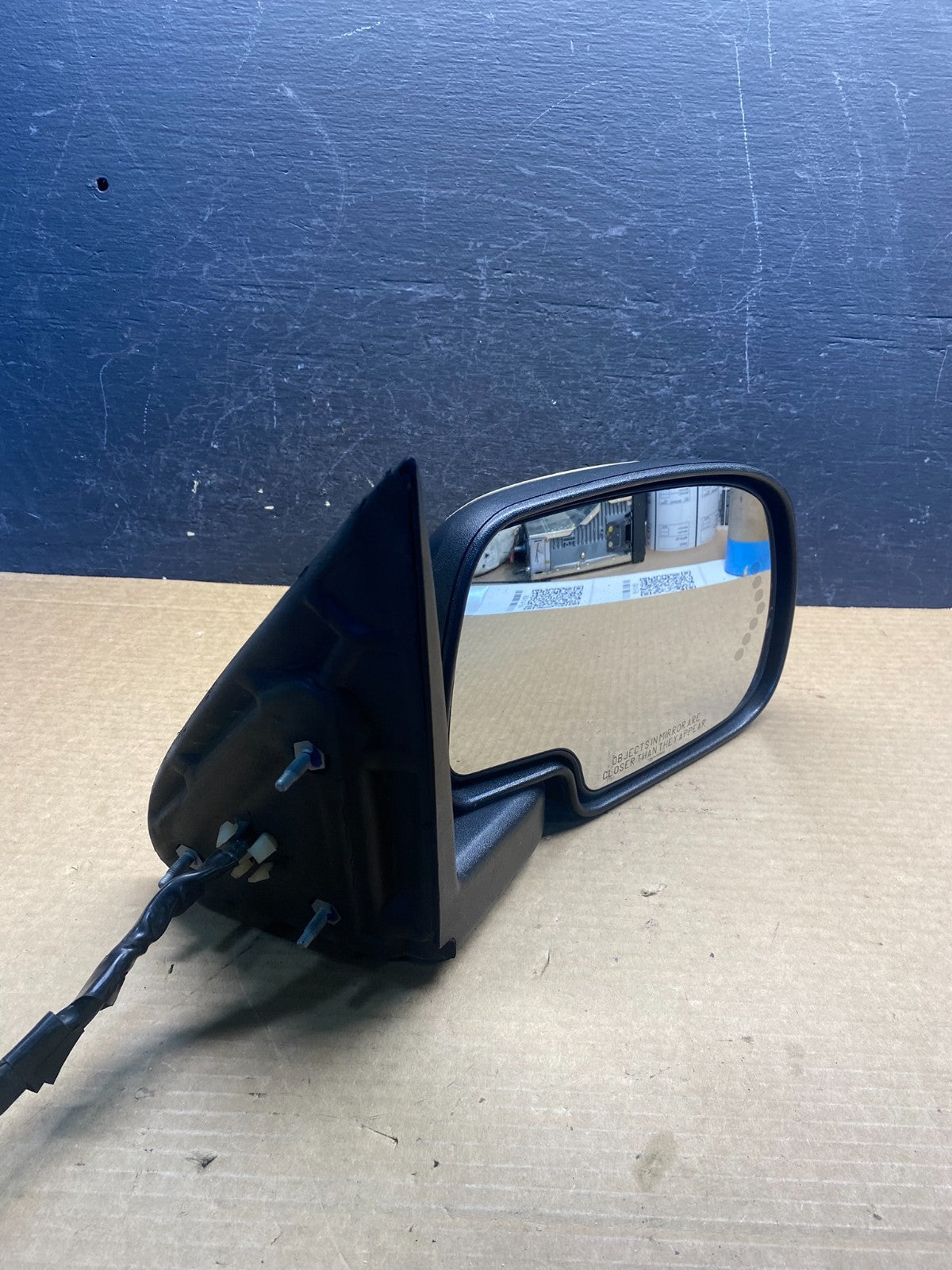 2003-2006 Chevrolet Tahoe Suburban Right Passenger Turn Door Mirror AF4148 DW9