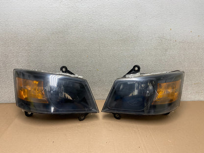 2008 to 2010 Dodge Caravan Left+Right Set Side Halogen Headlights AB2329 DW0