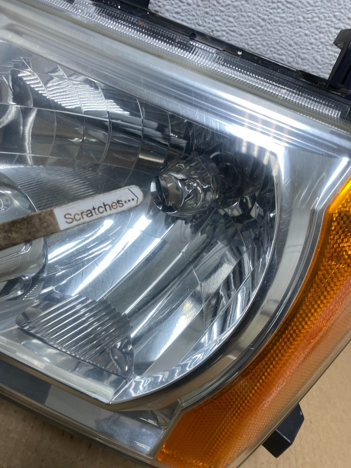 2005-2015 Nissan Xterra Driver Left+Right Side Set Headlights AG2338 DW4