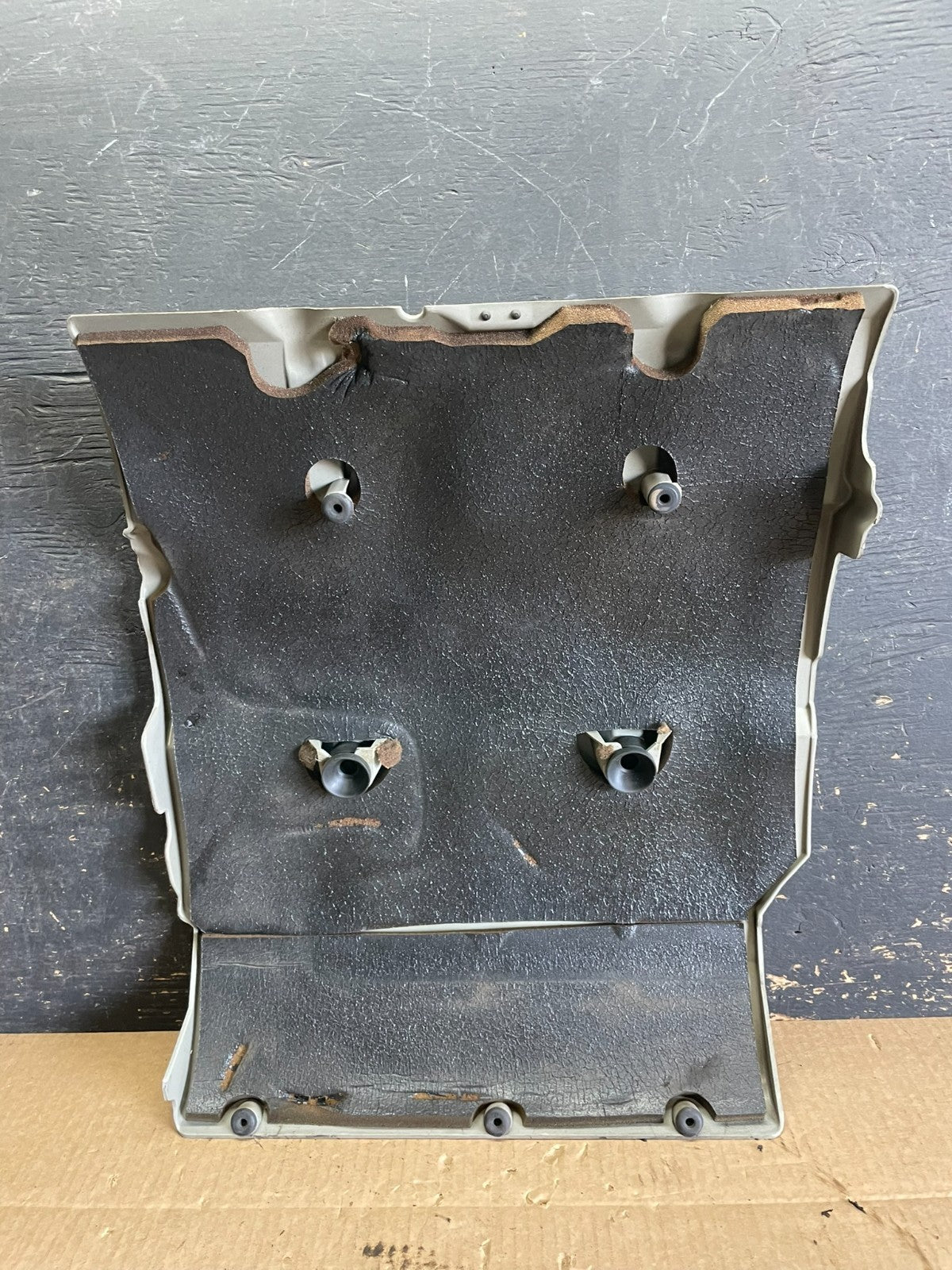 1997 to 2004 Cadillac Deville Seville Northstar Engine Motor Cover AA6120 DG5