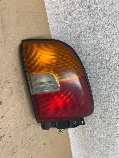 1996 - 1997 Toyota Rav4 Right Passenger RH Side Tail Light AH5974 LK1