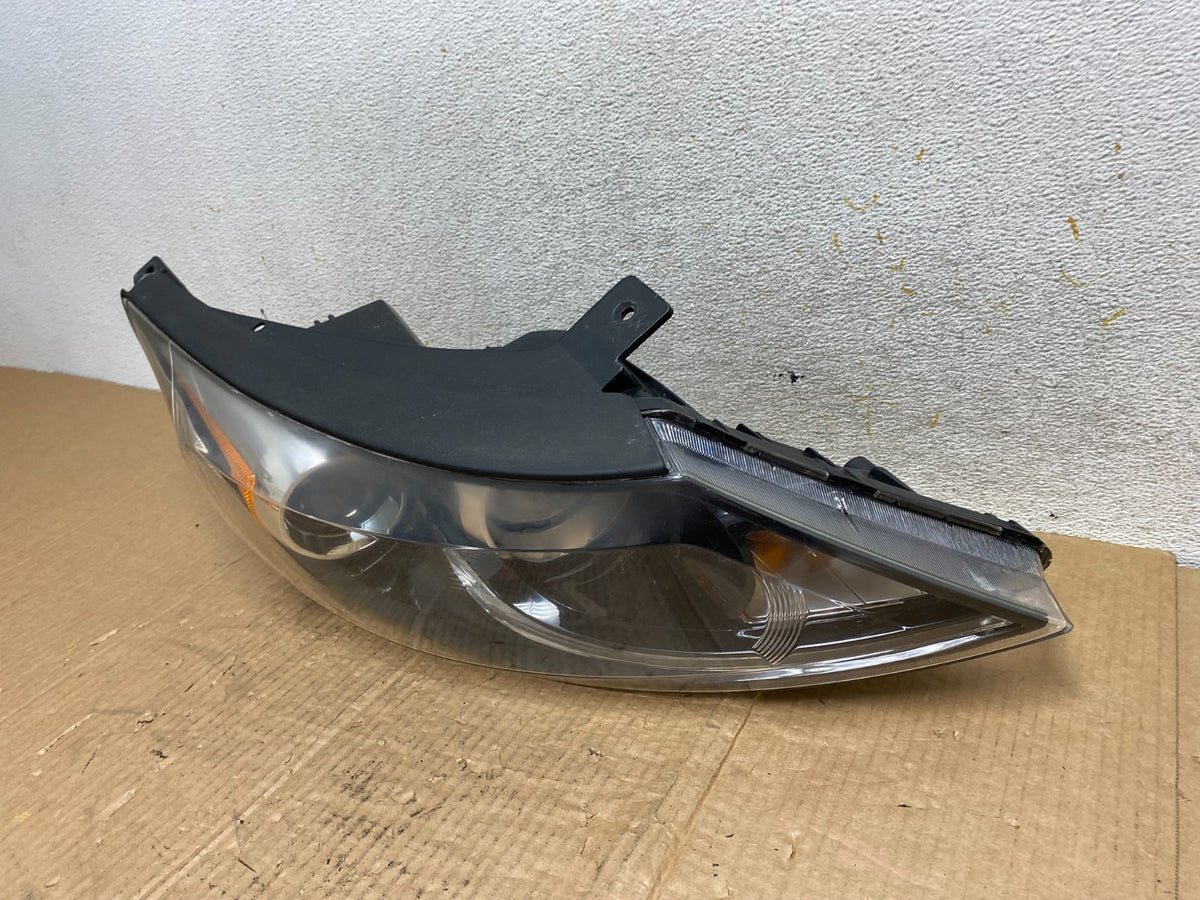 2010 2012 Kia Sportage Passenger Right Side Halogen Headlight AI6776 DW1