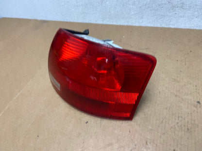 2004 to 2008 Audi A4 Avant Right Passenger RH Inner Tail Light ae3016 DG1