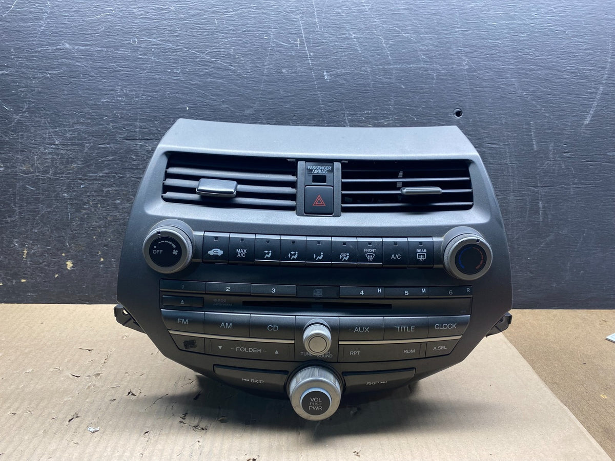 2008 - 2012 Honda Accord Front Radio Control AM./FM CD Climate Control AI4792 DG0