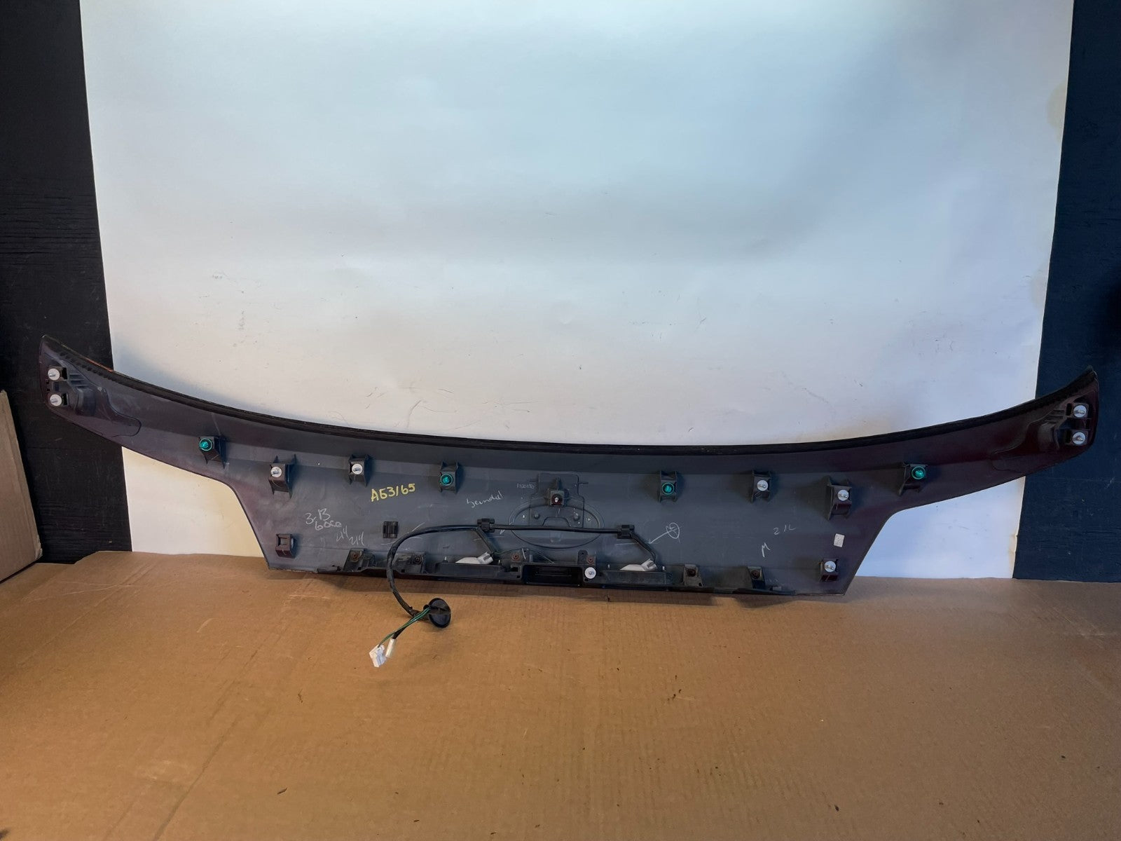 2012-2014 Subaru Outback Rear Liftgate Trunk Panel Trim Molding AG3165 DG6
