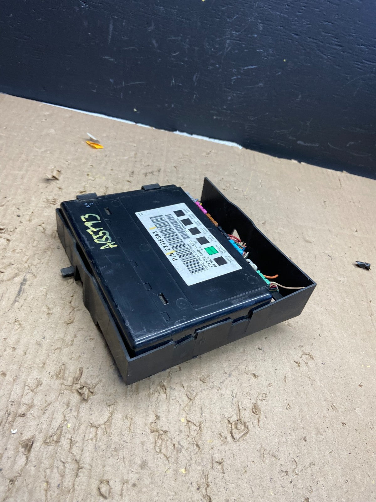 2013 - 2016 Chevrolet Impala Body Control BCM Module OEM AB5793 DG4
