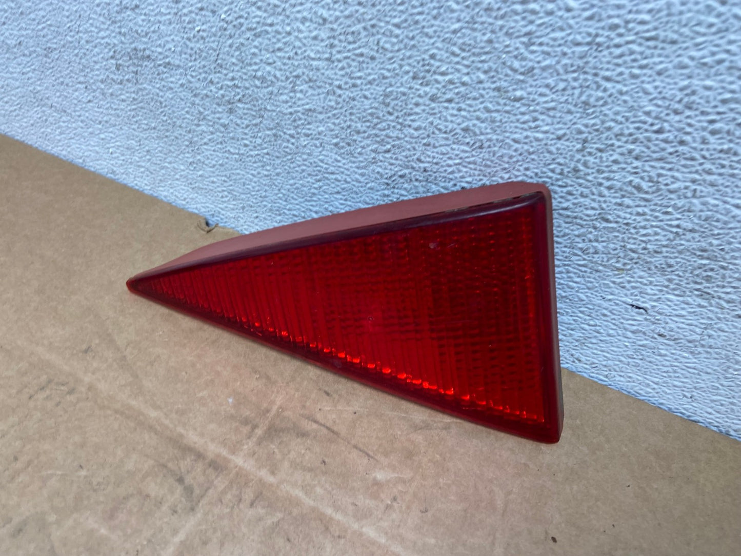 2004-2005 Mitsubishi Endeavor Left Drivert LH Inner Tail Light AD6316 LK1