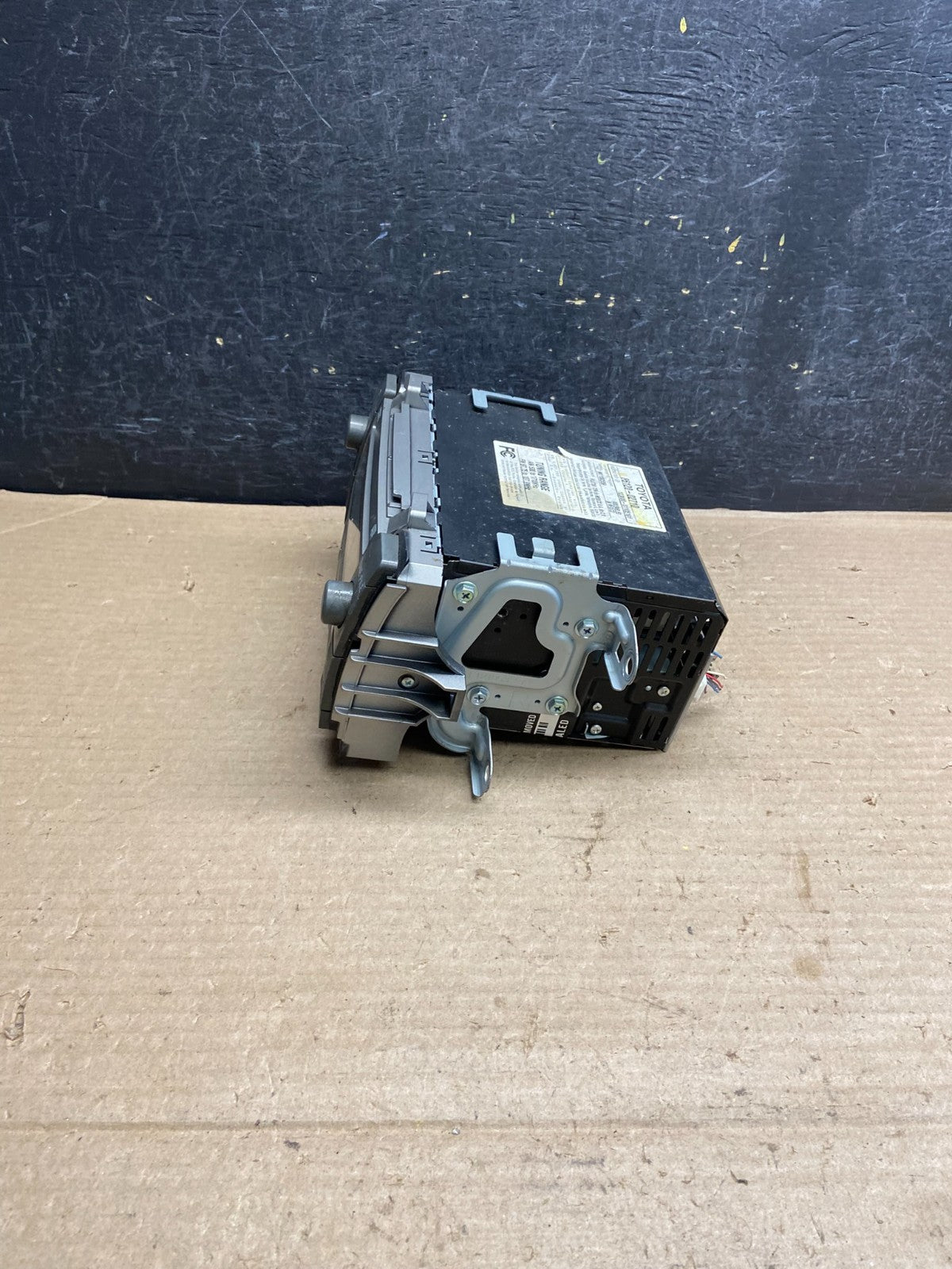 2009 to 2010 Toyota Corolla Matrix Radio AM/FM CD Player ah3901 DG2