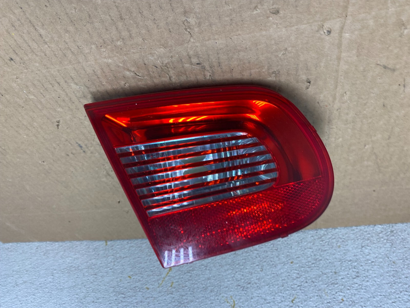 2007 2008 2009 2010 2011 Volkswagen Eos Left Driver Tail Light Inner Oem O74280