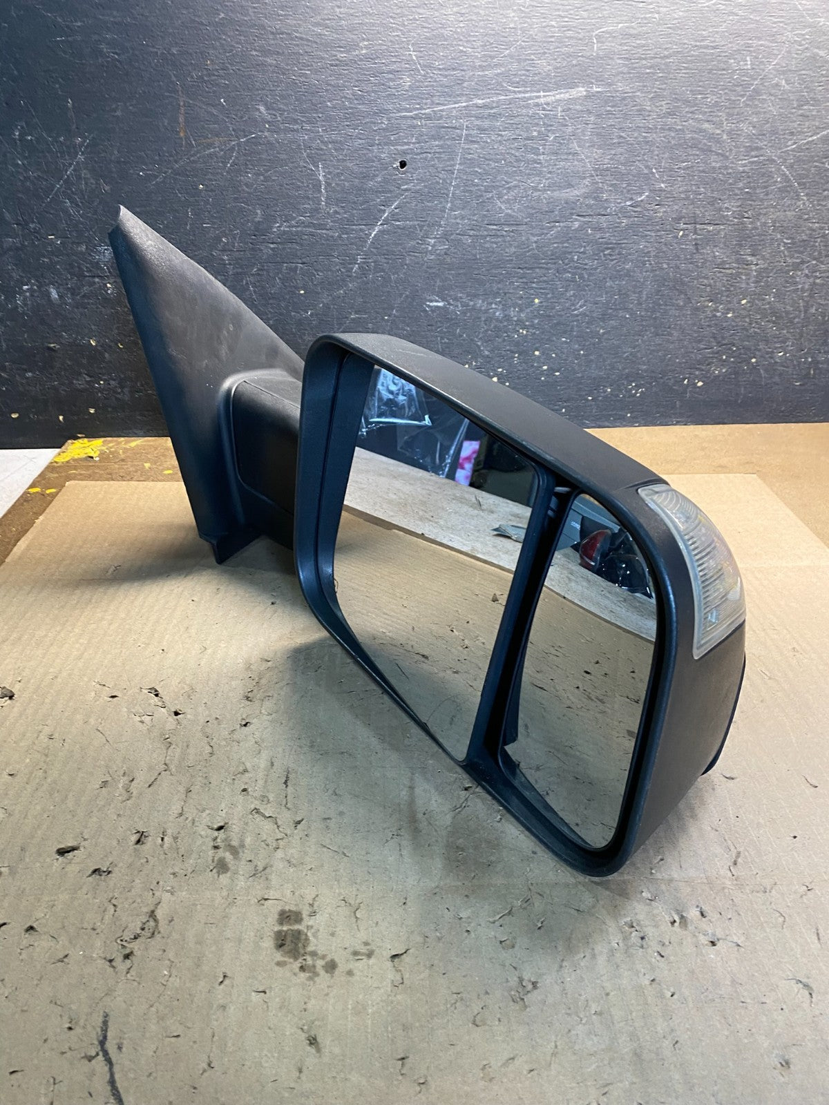 2007-2009 Dodge Ram 1500 Right Passenger Turn Signal View Door Mirror R4226 DG9