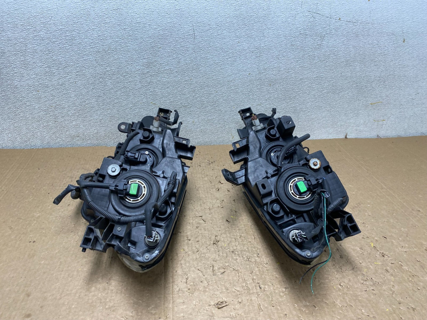 Halogen 2011 2012 2013 2014 Nissan Murano Headlights Left+Right V3829 DW13