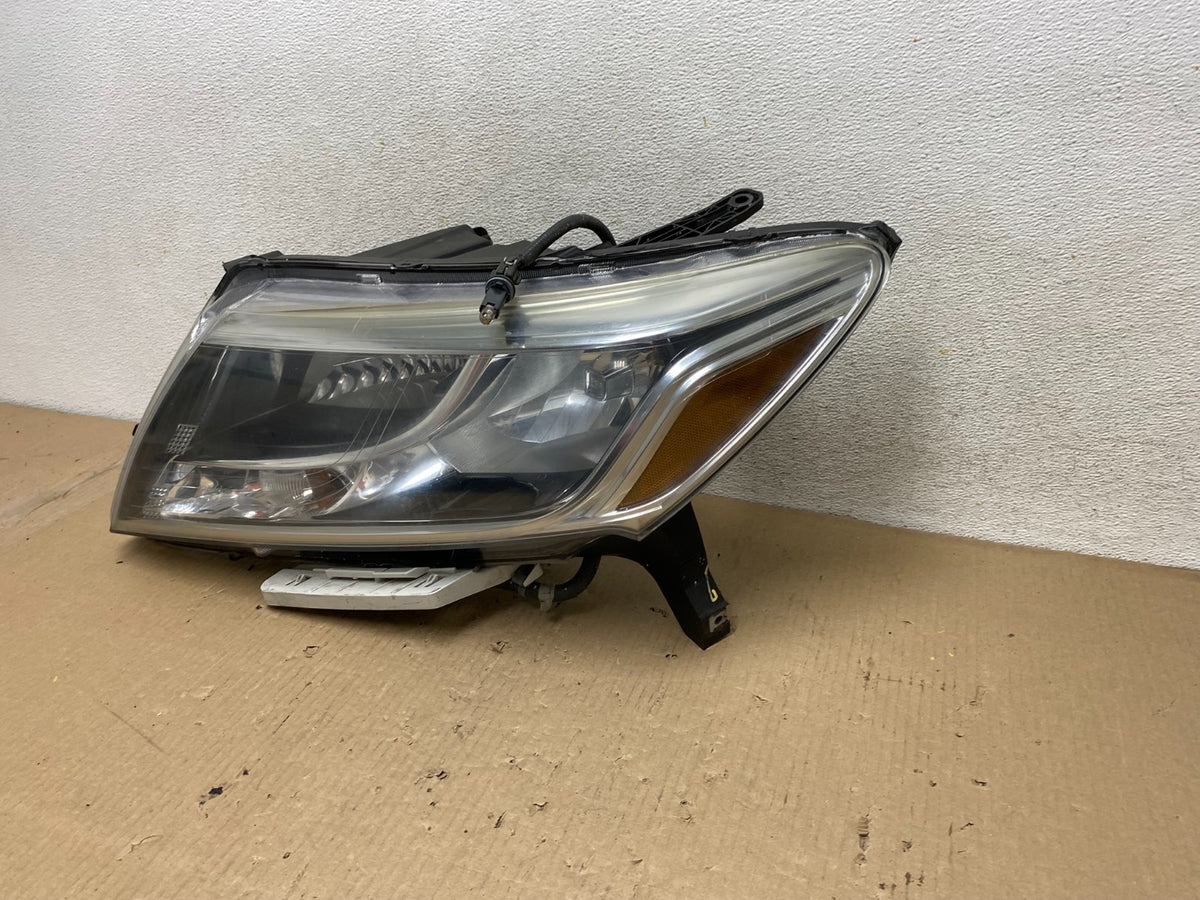 2013 - 2016 Nissan Pathfinder Left Driver LH Side Headlight Halogen AH58482
