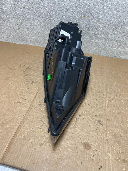 2011 to 2013 Kia Sorento Left Driver LH Side Headlight Halogen Oem AA3805 DW6