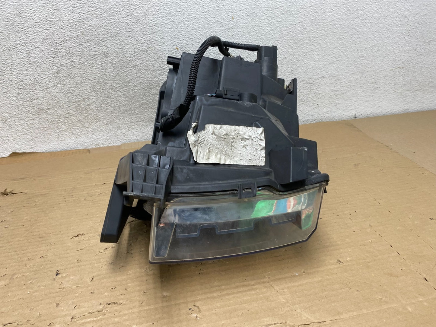 2009 to 2012 Ford Flex Left Driver LH Side Halogen Headlight AG8213 DW7