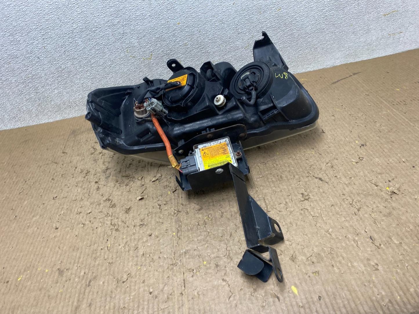 2002-2003 Nissan Maxima Left Driver LH Headlight Xenon HID Oem W8300 DW8