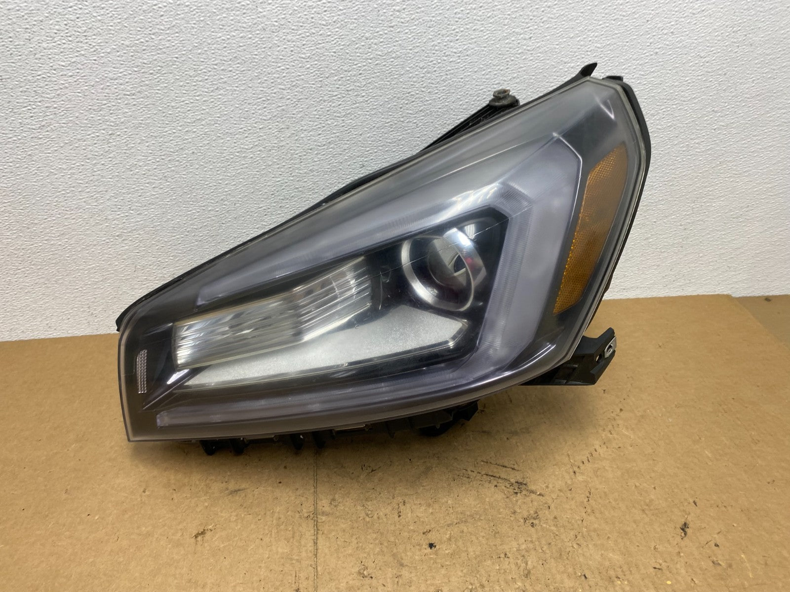 2013-2016 Gmc Acadia Left Driver LH Side Led Halogen Headlight TYC AC3568 DW0