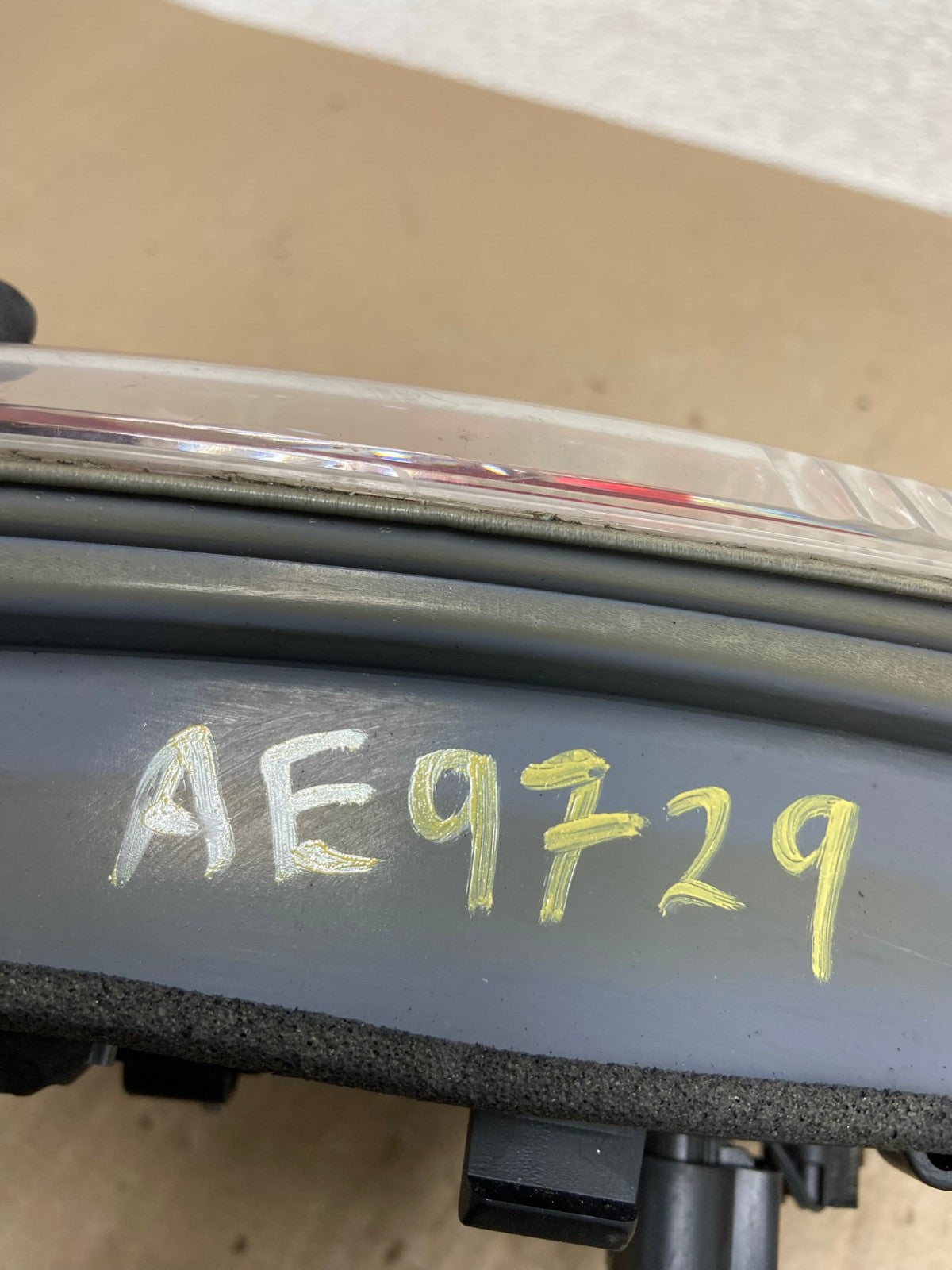 2007 to 2012 GMC Acadia Left Driver Lh Side Tail Light Inner AE9729 LK6