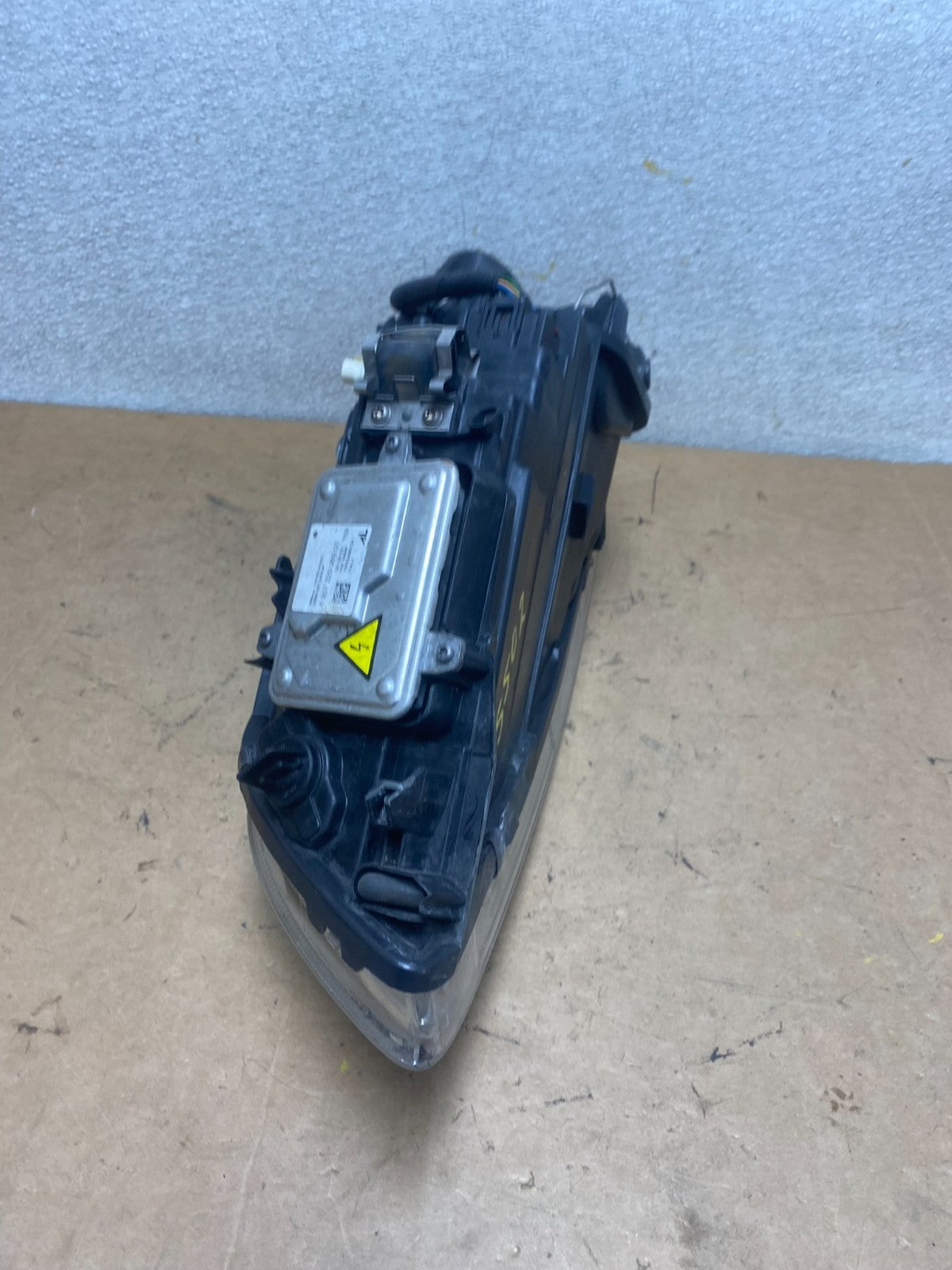 2011 2012 2013 Volvo C70 Right Passenger RH Xenon HID Headlight X5502 DW8