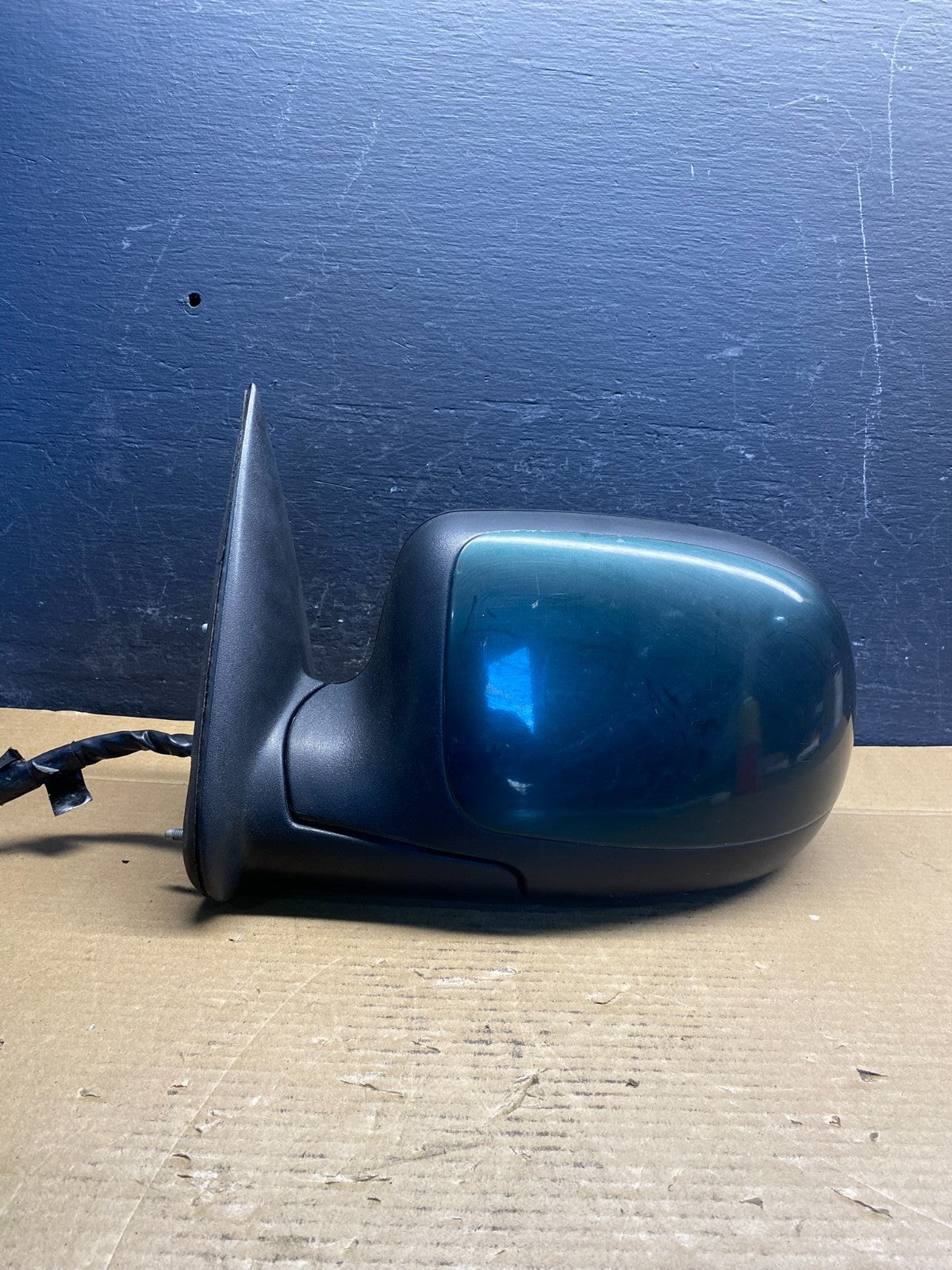 2003-2006 Chevrolet Tahoe Suburban Left Driver LH Turn Door Mirror AD6656 DW0