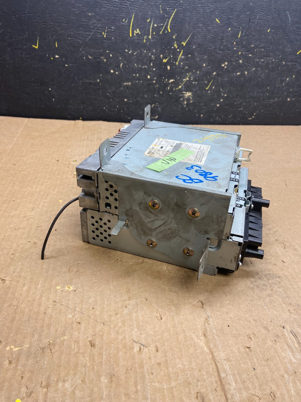 2006 Subaru Tribeca CD Player Radio Receiver Control Z4123 DG1