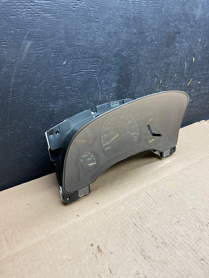 2004 to 2007 Chevrolet Express Speedometer Cluster Gauge OEM  T4594 DG1