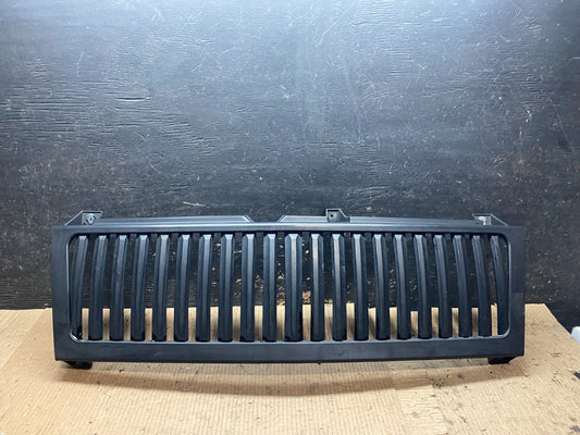 1999 to 2002 Chevrolet Silverado Matte Black ABS Vertical Grille W61720