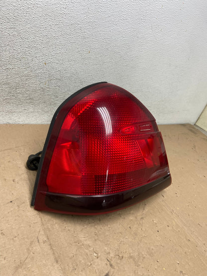 1998 - 2002 Mercury Grand Marquis Left Driver Lh Side Tail Light AG5346 LK4
