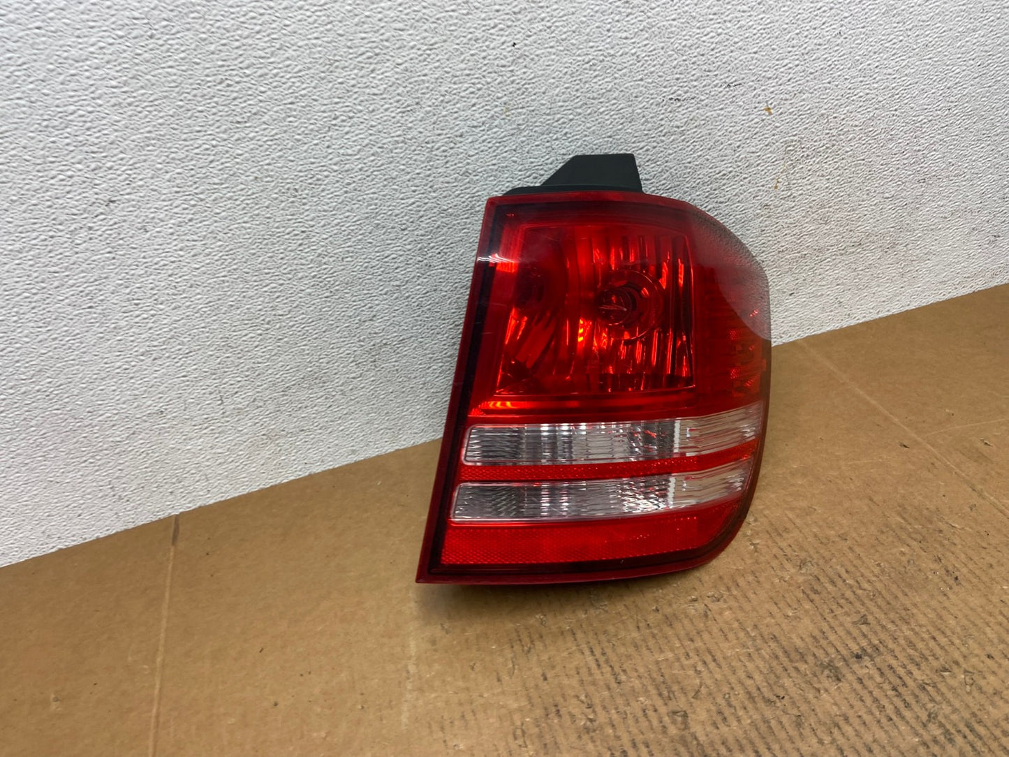 2009 - 2011 Dodge Journey Right Passenger Side Tail Light AE0245 LK2