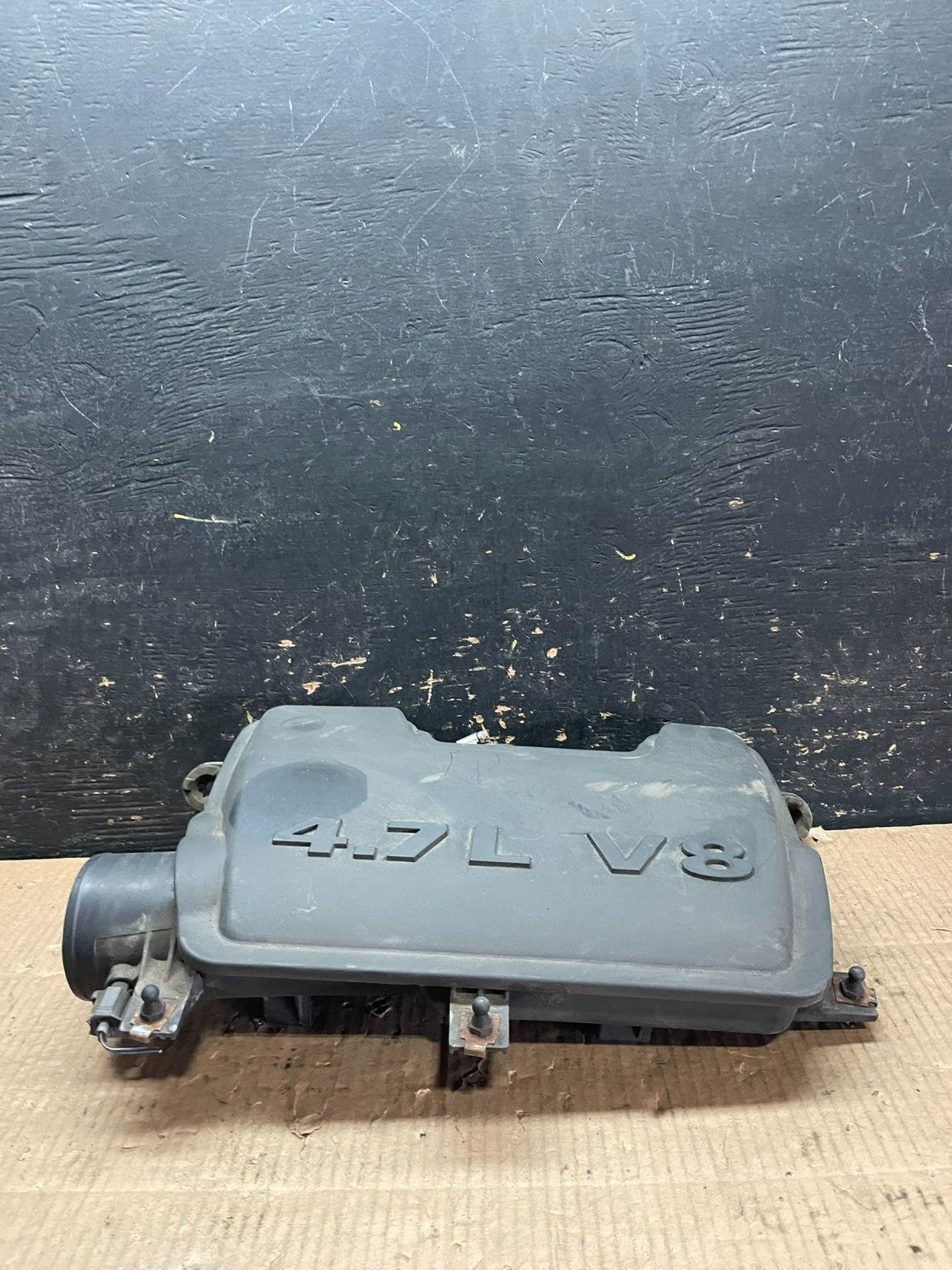 2008 2009 Jeep Commander 4.7L V8 Air Cleaner Filter Box OEM y6292 DG1