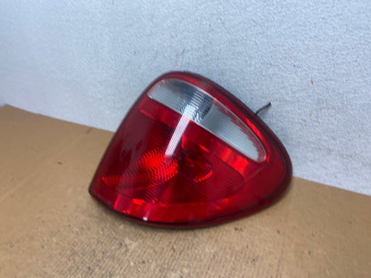 2004 - 2007 Dodge Grand Caravan Right Passenger Side Tail Light AE2854 LK1