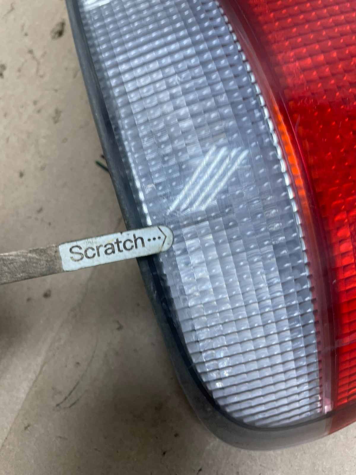 1998 to 1999 Hyundai Accent Hatchback Right Passenger RH Tail Light Oem Q4663 DG7